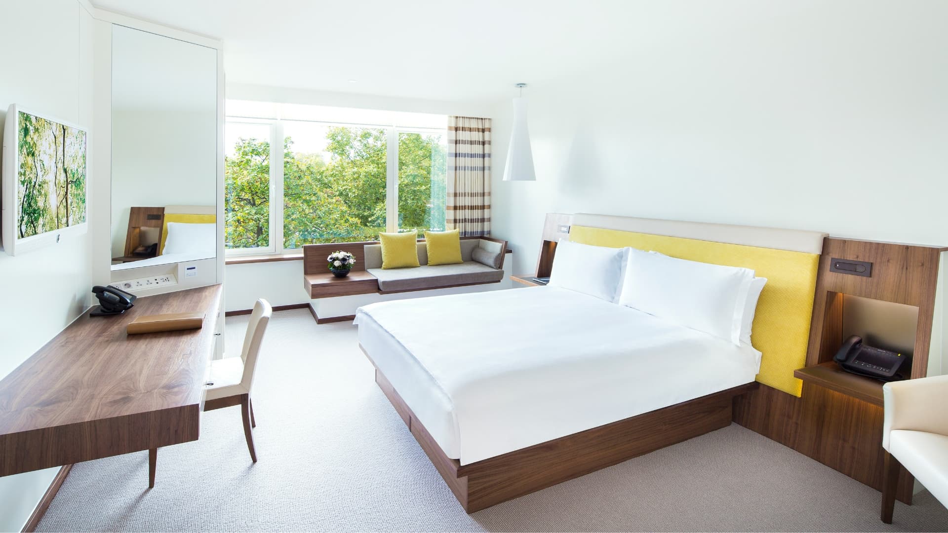 Metropolitan Room